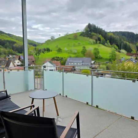 Black Forest -4- I Design I Boxspring I Balkon Mit Ausblick I Parkplatz *
