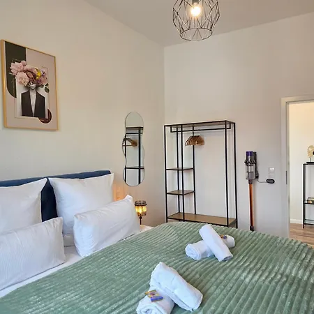 Iiii Design I Boxspring I Nespresso I Spielplatz